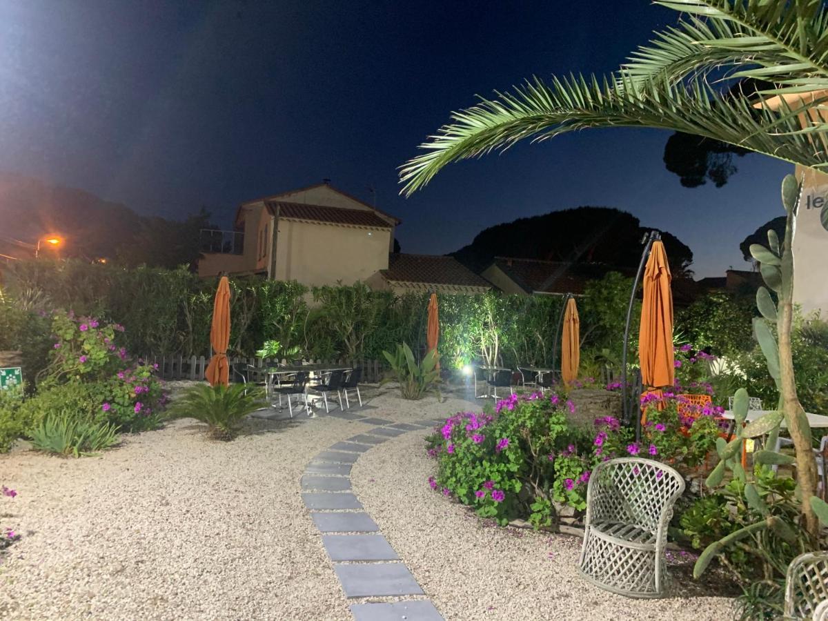 Logis Hotel Restaurant Le Kalliste Hyeres Luaran gambar