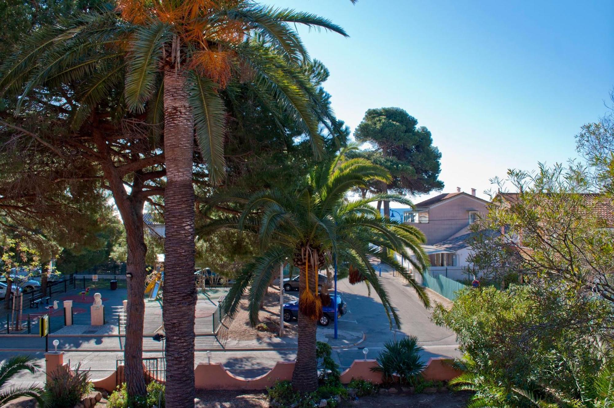 Logis Hotel Restaurant Le Kalliste Hyeres Luaran gambar