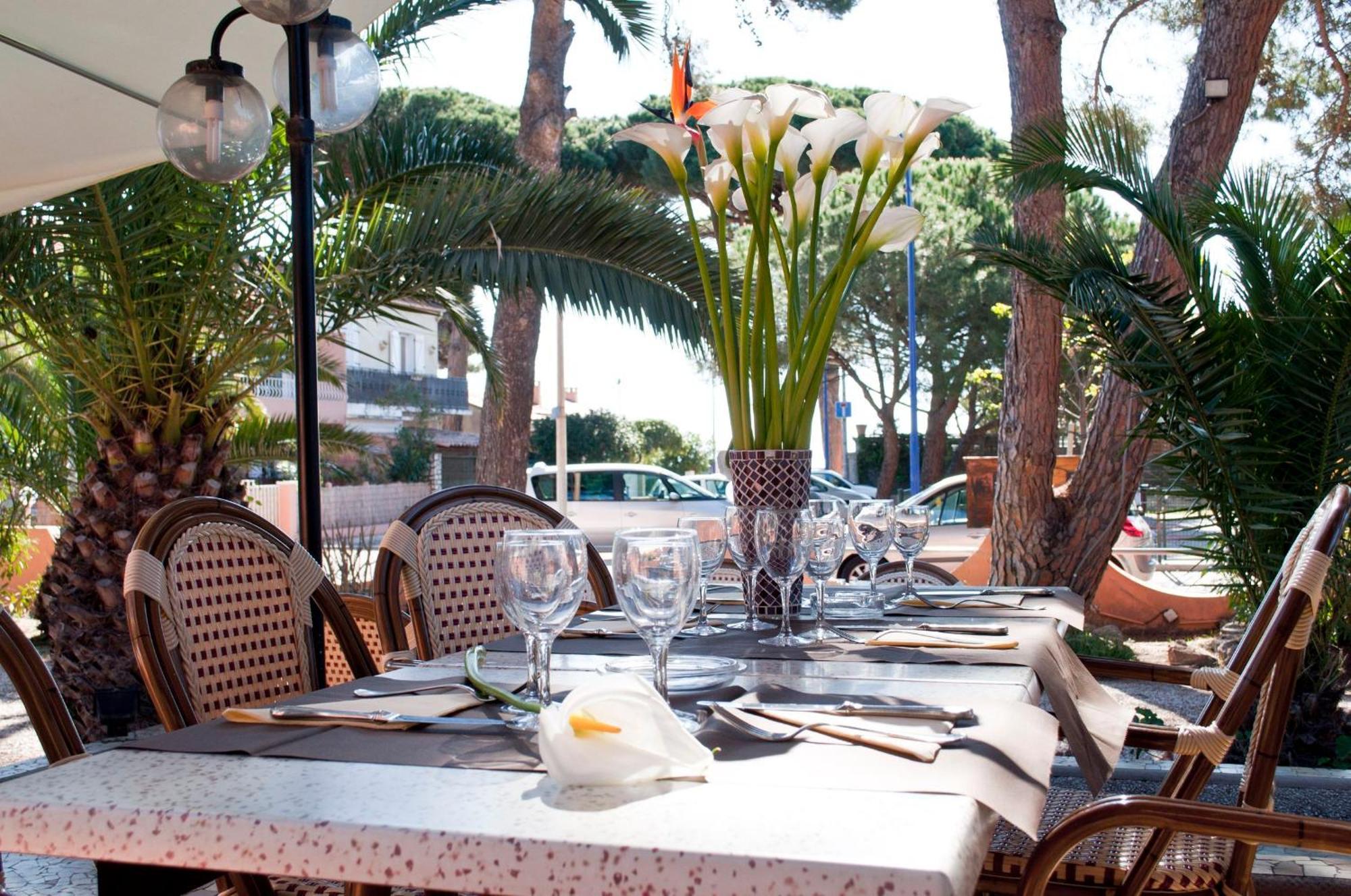 Logis Hotel Restaurant Le Kalliste Hyeres Luaran gambar