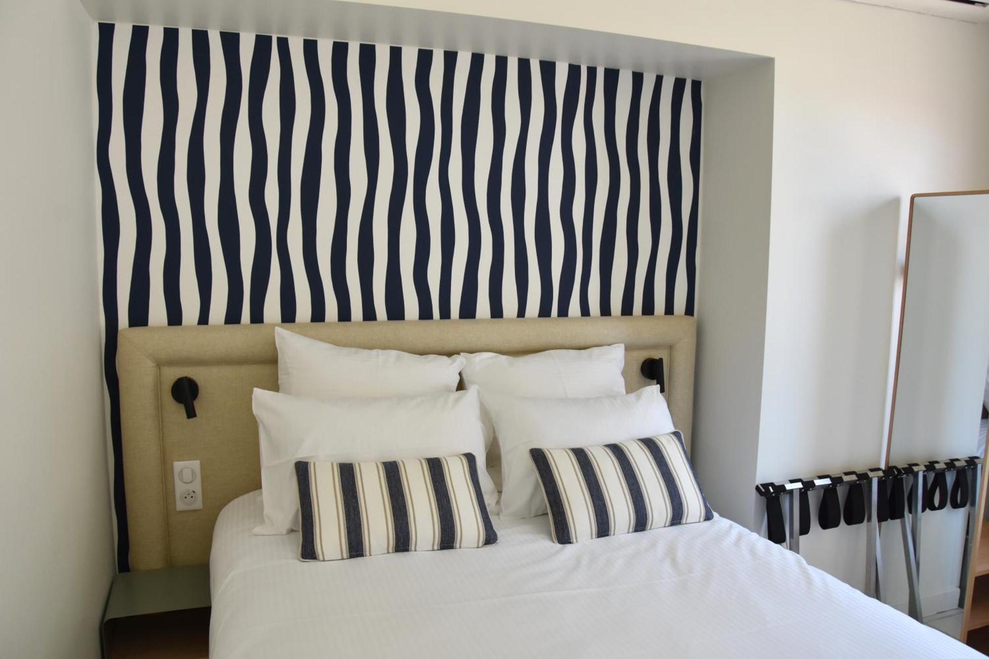Logis Hotel Restaurant Le Kalliste Hyeres Luaran gambar